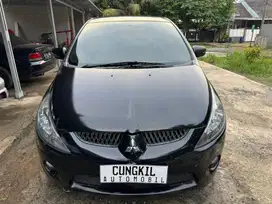 Mitsubishi Grandis 2006 Bensin