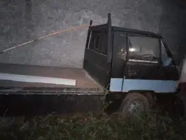 Mobil Pickup L300