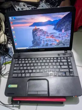 Laptop Toshiba Satellite RAM 8GB SSD 128GB, Murah & Bergaransi