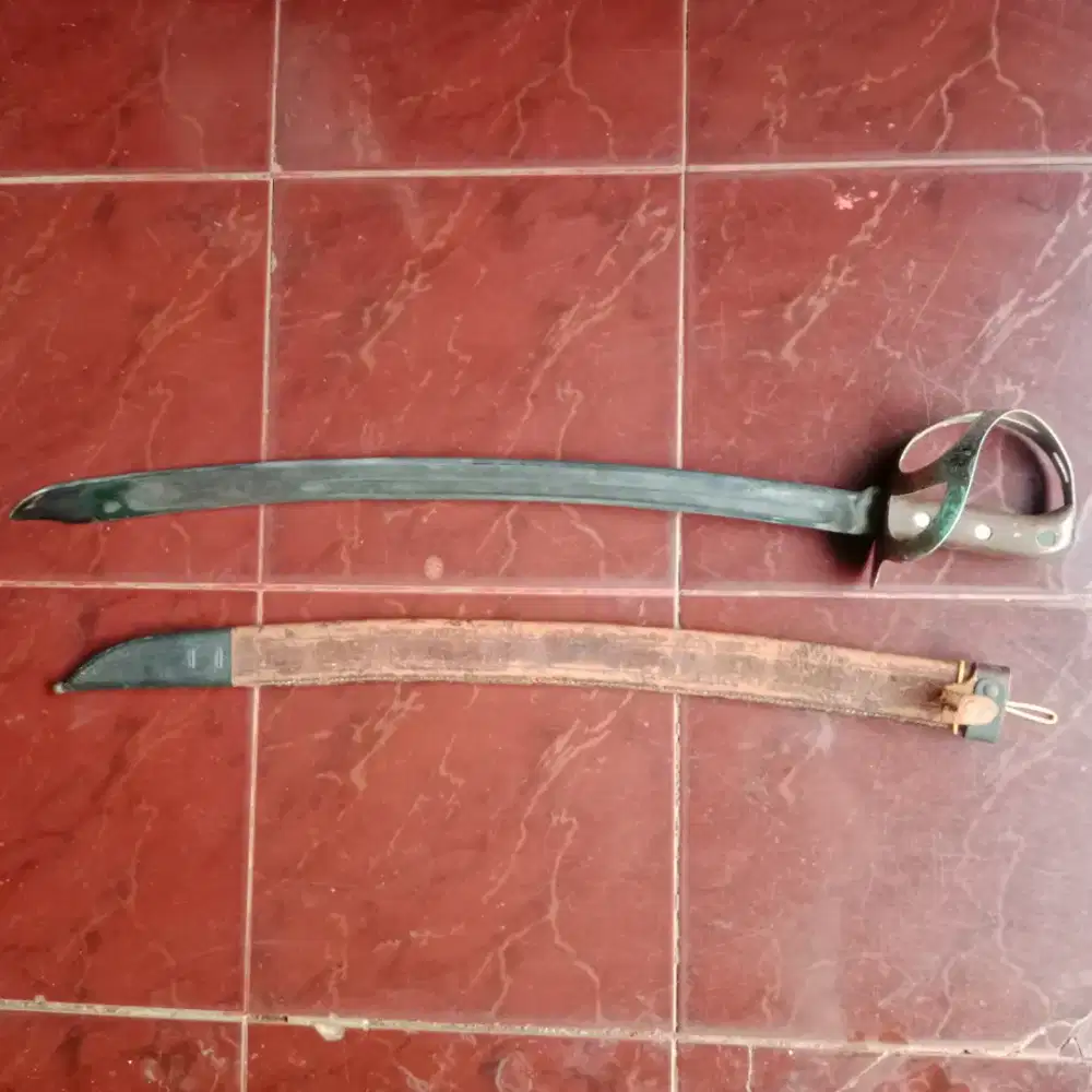 Pedang klewang milsco