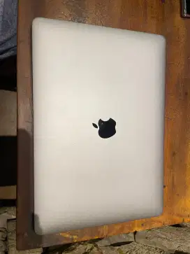 Macbook air 2020 i3 8/128 mulus