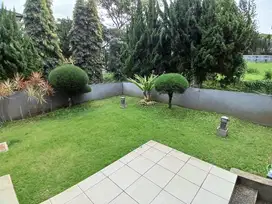 Rumah Nyaman Hook di Setraduta Blok K