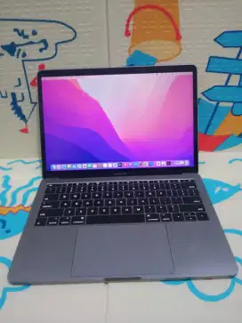 MacBook pro 13inch 2017
keyboard nyala
Intel Core i5
Ram 8GB
SSD 128GB