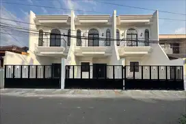 [Akses 2 Mobil] Dijual Rumah Baru American Classic Modern Di Cipinang Dekat Stasiun Kereta Cepat