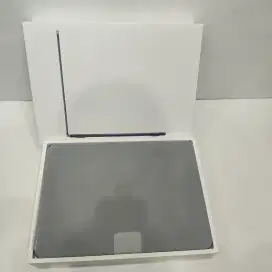 MacBook Air M3 13 inch 16/256GB Second iBox Like New Murah