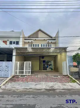 Ruko 2 lantai siap pakai di komplek perumahan Jemursari