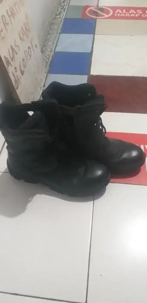 Bismillahirrahmanirrahim Jual Sepatu PDL