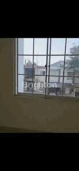 Rumah di green lake city