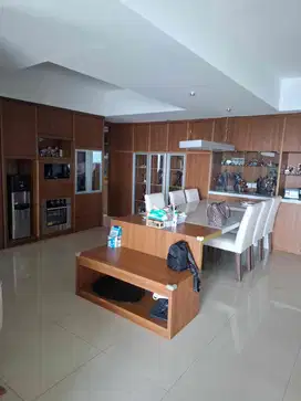 Dijual Apartemen 3+1 Bedroom Full Furnish Siap Huni View Pool Sherwood Residence Kelapa Gading Jakarta Utara