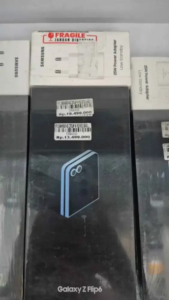 Samsung Galaxy ZFlip6 12+8/512 Atlantis Dahsyat