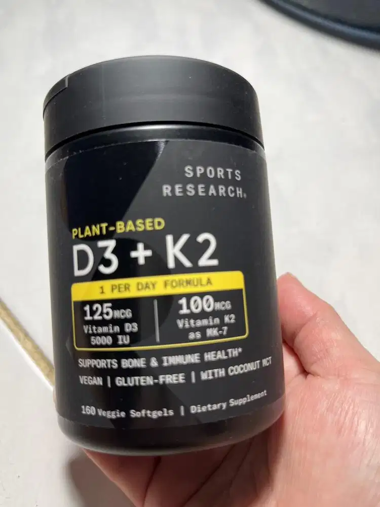 Sports Research Plant-Based D3 + K2