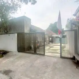 Rumah Siap Huni Strategis Bisa Untuk Usaha di Naripan Bandung