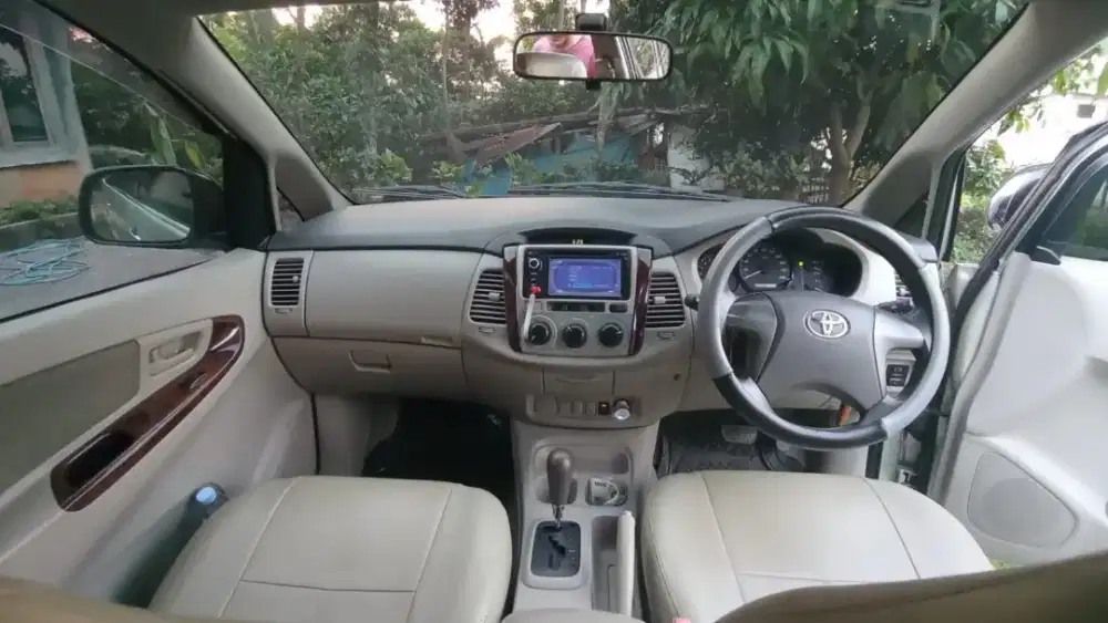 Kijang innova 2013