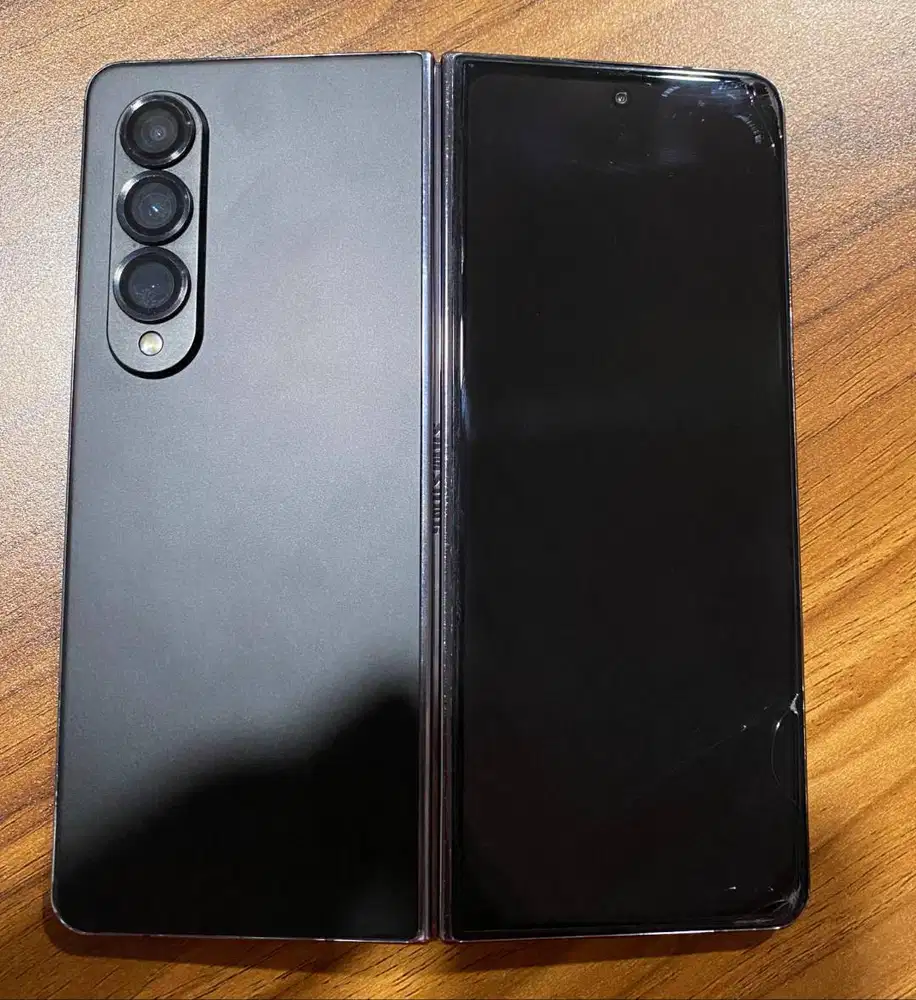 Samsung Z Fold 4 12/512 GB SEIN