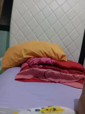 Momomong anak dan antar jemput anak
