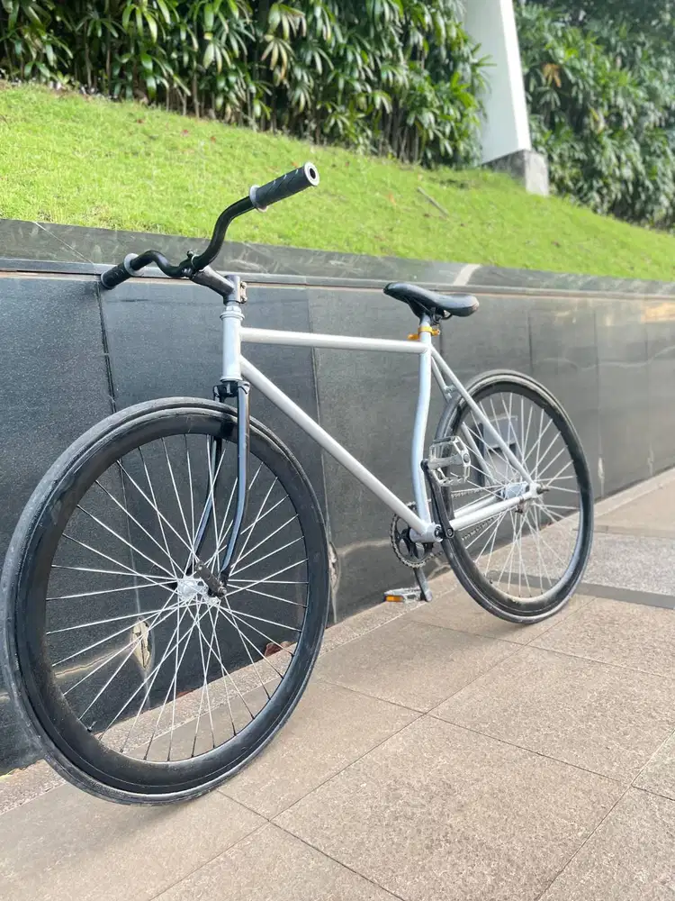Sepeda fixie bekas