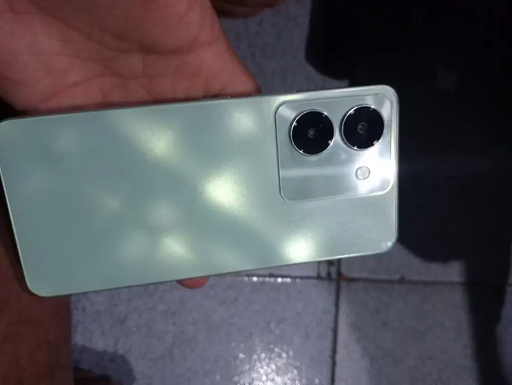 Vivo y27s ram 8+8/128