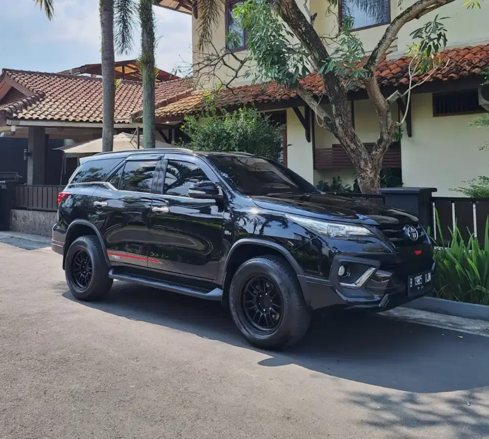 Fortuner Srz metik bensin 2x4