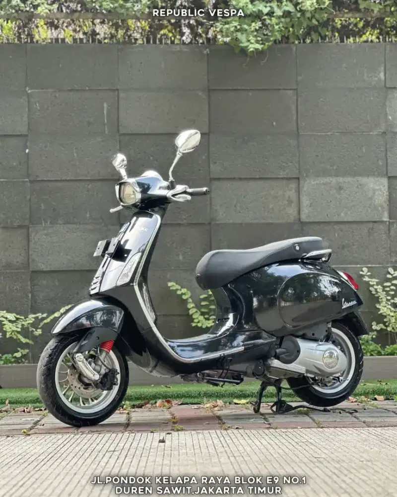 DIJUAL VESPA VESPA SPRINT 150 IGET ABS LED TH 2014 PERFECT CONDITION