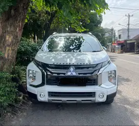 (TDP 41 JUTA!) Mitsubishi Xpander Cross 1.5L Plus Automatic Putih 2021