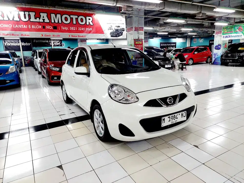 Nissan March 2018 Bensin