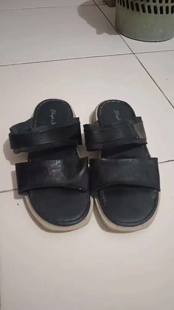 Sandal yongki komaladi