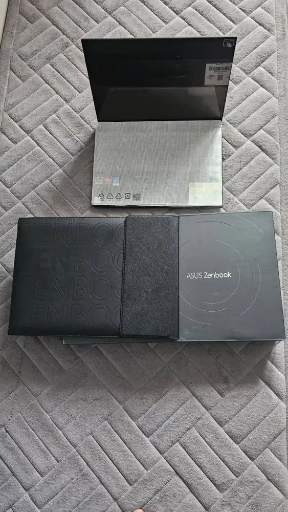 Laptop ASUS UM5401R