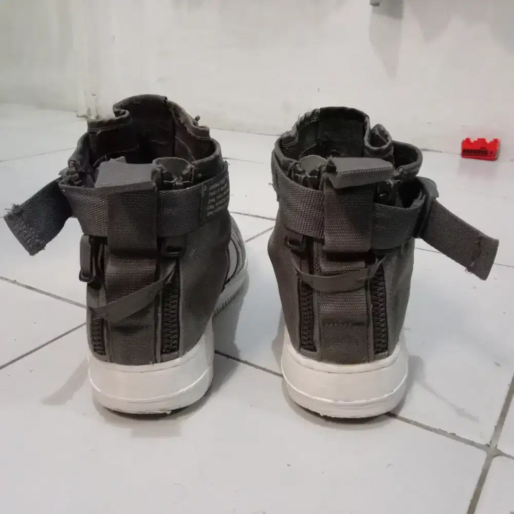 Nike air force 1 sf af mid