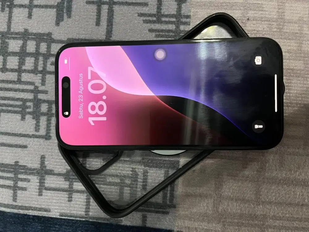Iphone 15 hitam 128