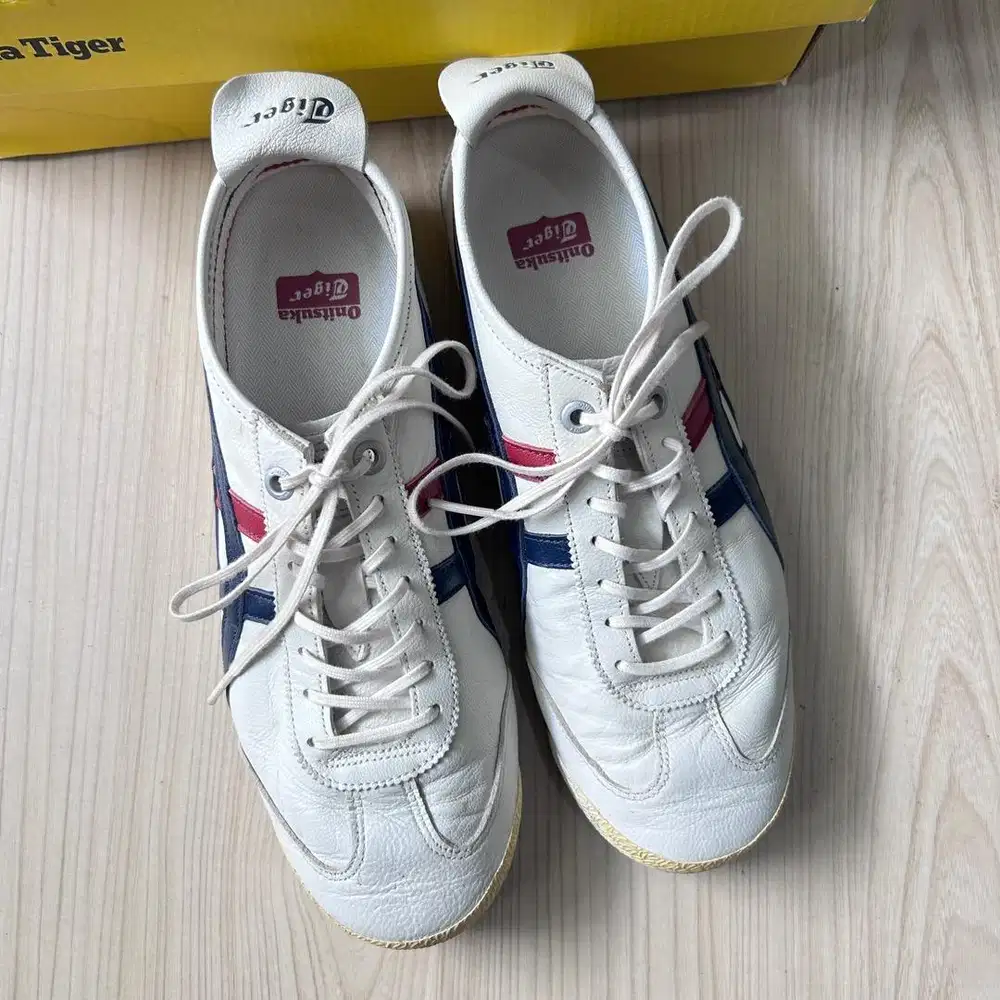 SEPATU ONITSUKA TIGER