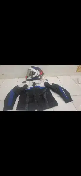 Helm n jaket touring
