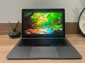Macbook Air M1 2020 - Laptop Apple Kondisi 99.9% MULUS & Sempurna.