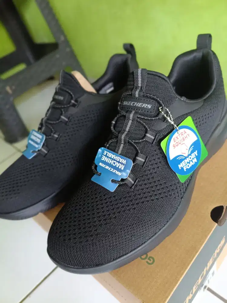 Sepatu Skechers