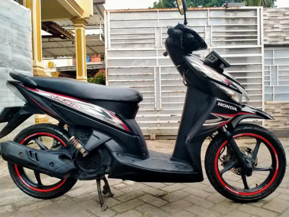 Honda Vario pajak hidup lengkap motor sehat keterangan detail dibawah