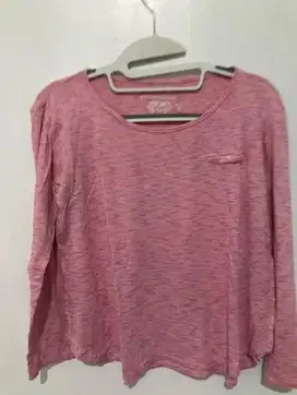 Kaos panjang warna pink