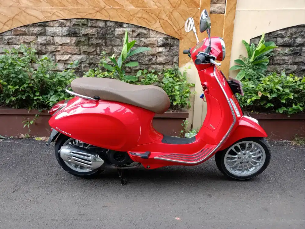 JUAL VESPA PRIMAVERA 2017 KM 29 RB