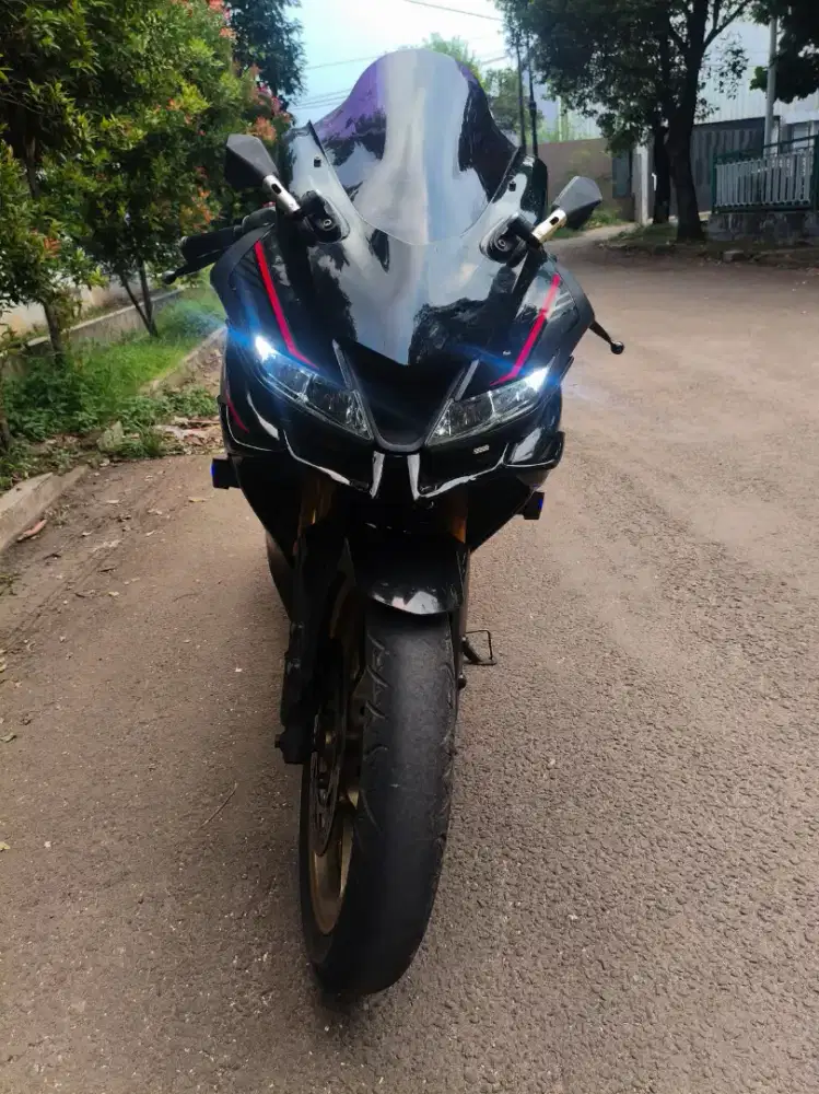 JUAL MOTOR R15 V3