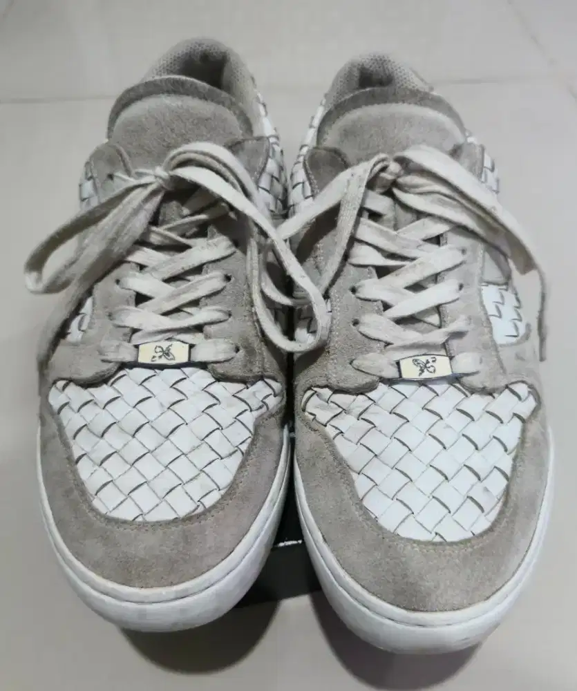 Sepatu Pria Bottega Veneta Leather Suede Pre Loved