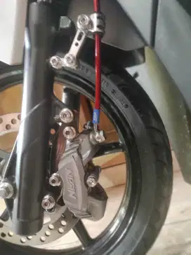 Kaliper Honda PCX NISSIN SAMURAI 4P 220mm ORIGINAL