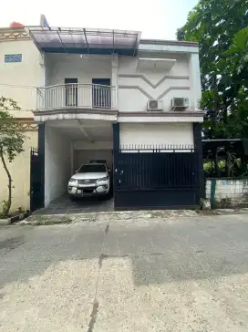 Di sewa kan rumah dua lantai kelapa gading sukapura