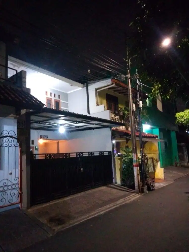DIJUAL  RUMAH SIAP HUNI  PANCORAN  JAKARTA SELATAN