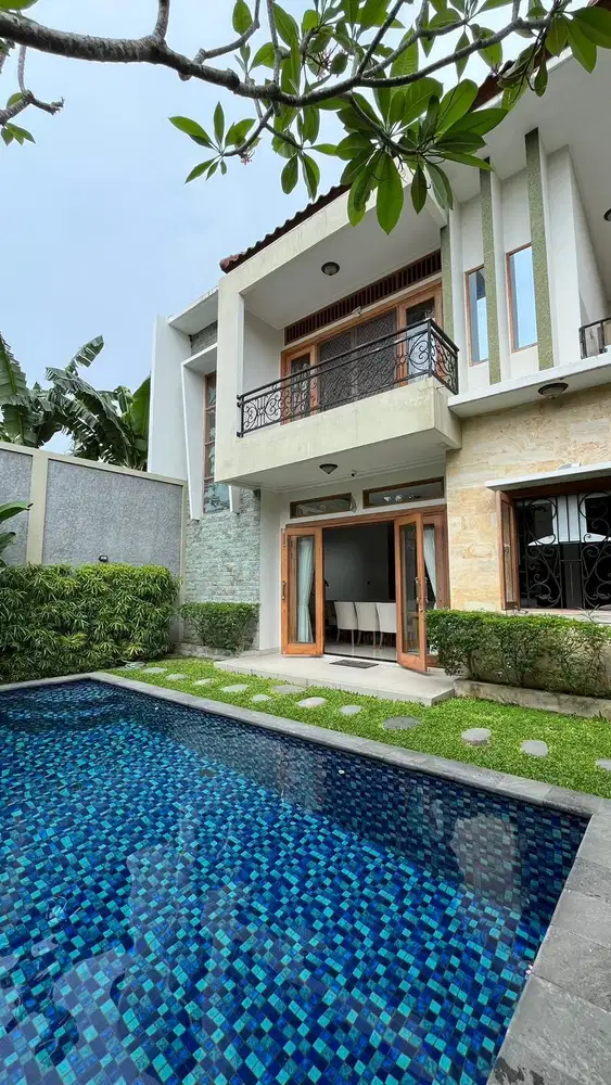 Dijual villa mewah di brawe Canggu