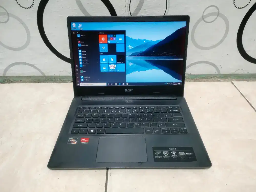 Laptop Acer A314 -22 •AMD Radeon 3020E •SSD 256GB •4GB •SIAP PAKE