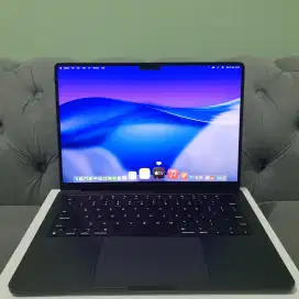 Apple Macbook Pro M4 2024 14 inch 16GB/512GB- Black Resmi Digimap