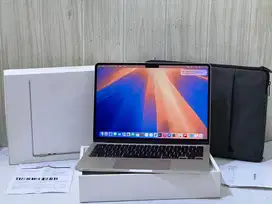 MacBook Air M2 2022 RAM 16 SSD 256 Garansi IBOX on Super Like New