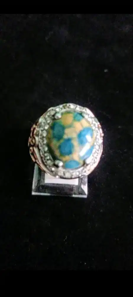BATU PIRUS MOTIF UNIK NATURAL
