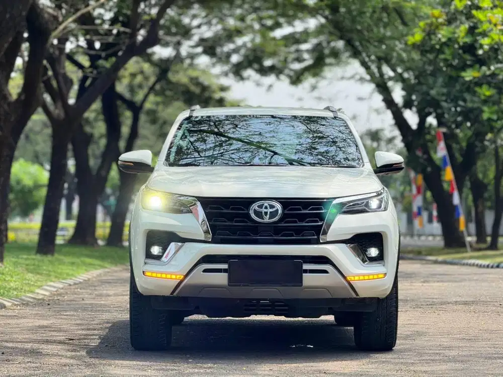 LOW KM‼️ TOYOTA FORTUNER VRZ 2021