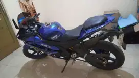 Dijual atau TT/BT Yamaha R15 V2