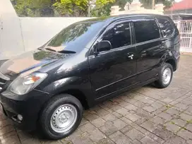 Daihatsu Xenia 2010 Bensin
