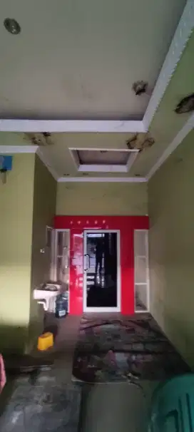 Dijual Ruko / Kios 1 Lantai Jl Villa Mutiara Utama Ruko Elok No 21